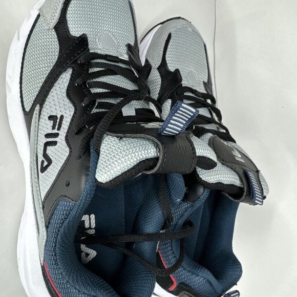 Fila Mens Recollector Athletic Shoe  Size 8